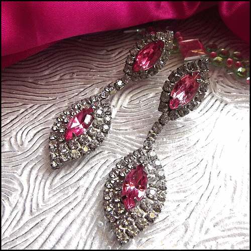 1950s Art Deco Pierced Earrings Pink Crystal Diamond Chandeliers