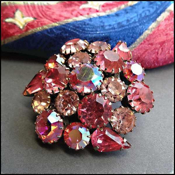 1950s Delizza or Schiaparelli Dazzling Pink Rhinestone Vintage Brooch