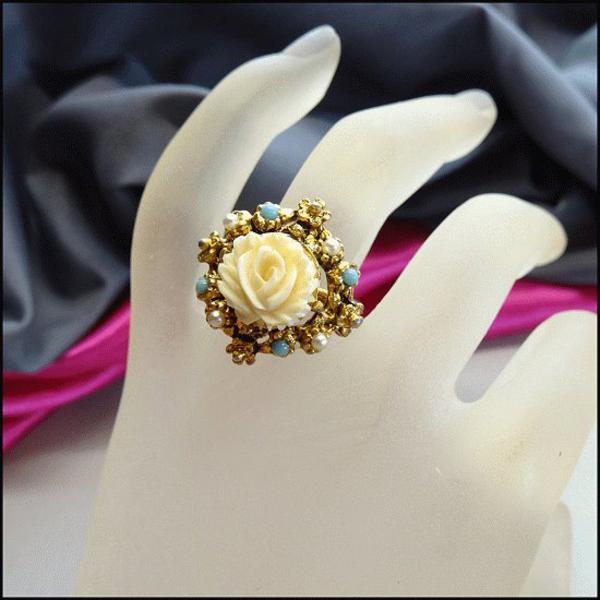 1960s Carved Rose Vintage Ring Antique Style w Pearls