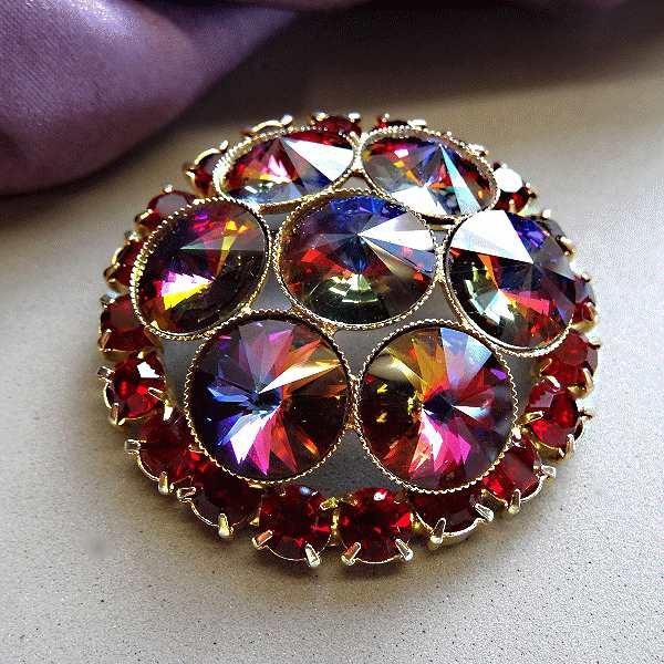 1950s Schiaperelli Rainbow Rivoli Vintage Crystal Brooch