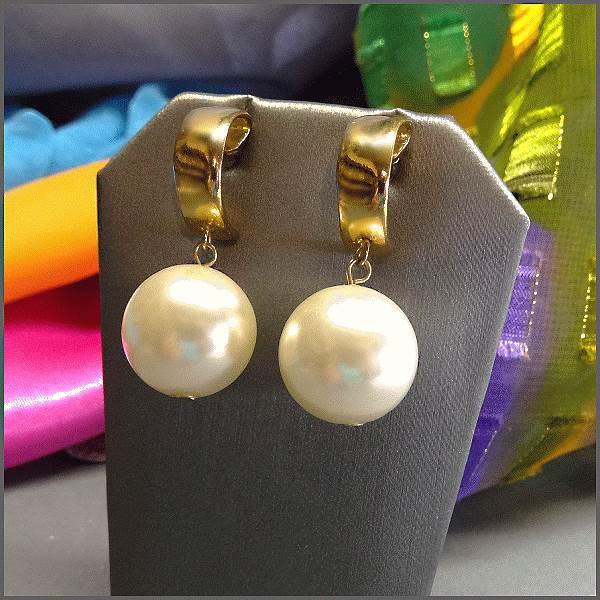 1970s Vintage Pearl Earrings Semi Gold Pierced Hoop Baubles