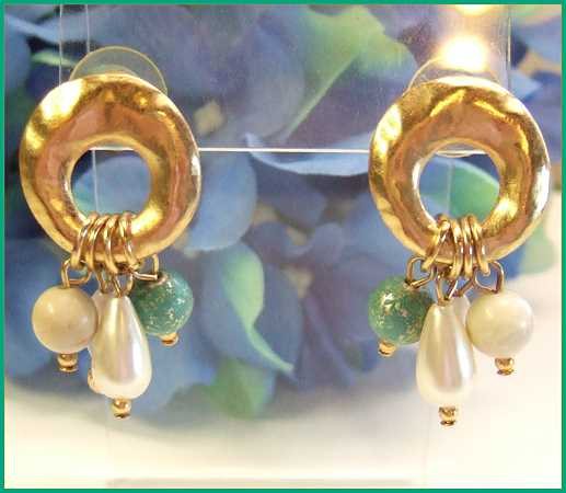 1970s Vintage Gold Hoop Pierced Earrings Petite Pearl Dangles 