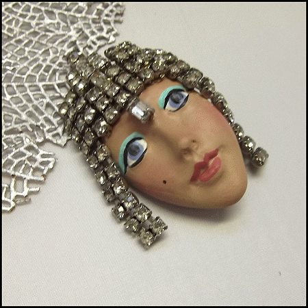 1950s Art Deco Lady Bisque Porcelain Face Vintage Brooch