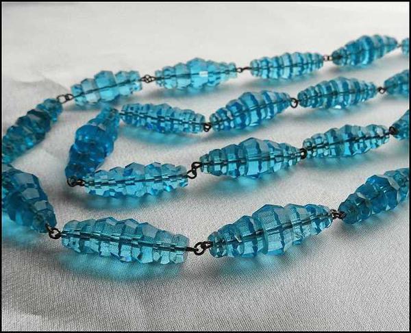 1920s RARE Art Deco Necklace Aquamarine Uranium Pyramid Crystals