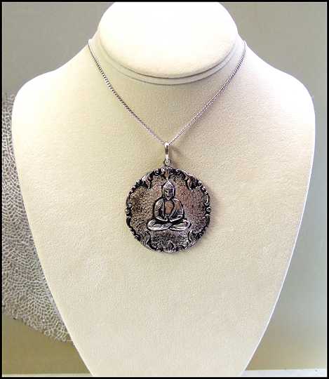 1940s Signed Delux 800 Silver Buddha Pendant Vintage Necklace