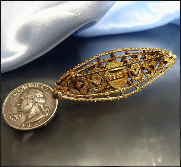 1950s Signed Florenza Ruby Crystal Antique Style Cameo Bar Pin