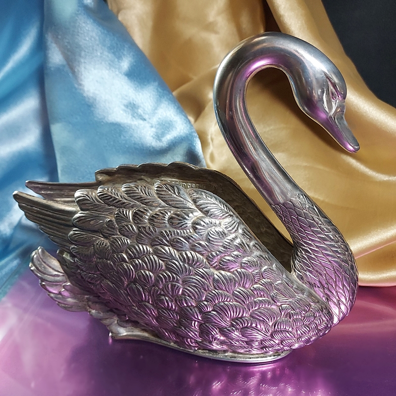 Godinger Repousse Silver Swan Figurine Napkin Holder