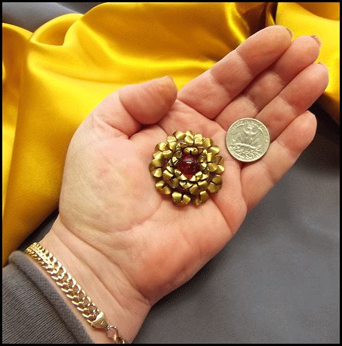 1940s Vintage Dress Clip Gold Flower w Red Glass