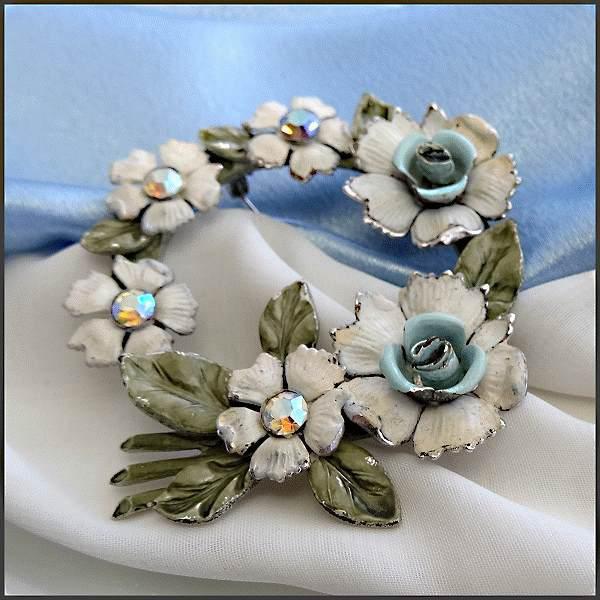 1940s Vintage Austrian Blue Green White Flower Pin w Earrings Set