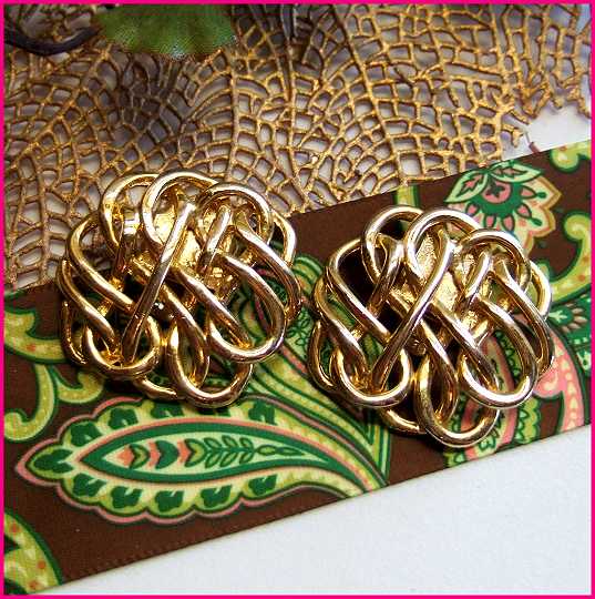 1950s Vintage Gold Shoe Clips Signed Bluette