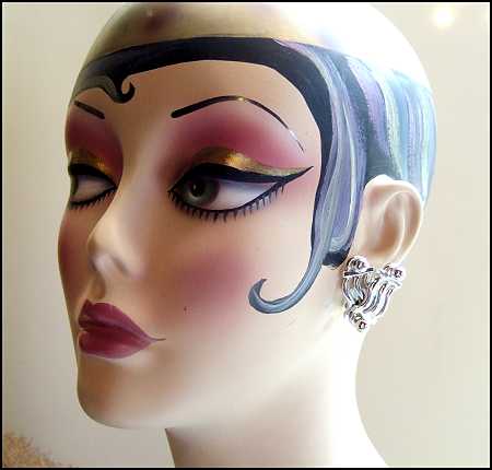 1950s Vintage Clip Earrings Abstract Silver Rhodium Ribbons