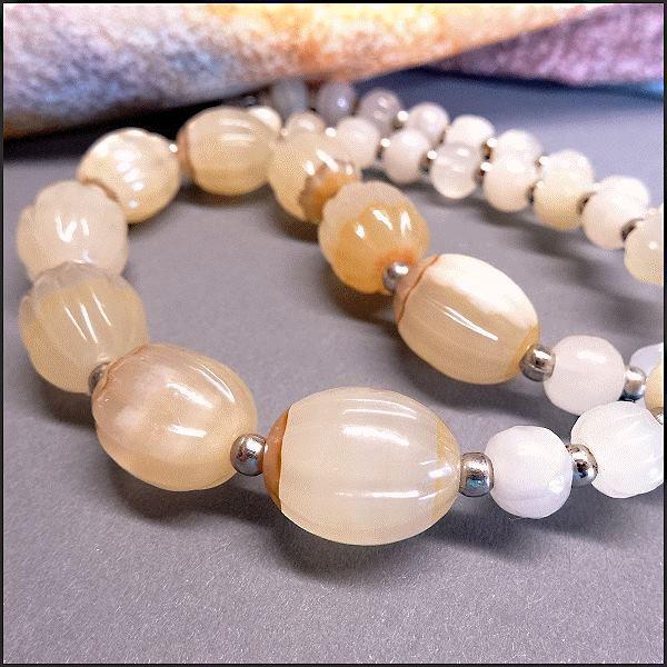 1970s Rare Carved Opalescent Chalcedony Vintage Necklace