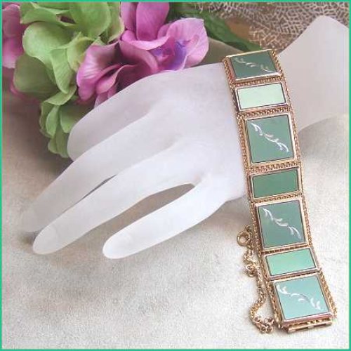 1950s Anodized Green Engraved Vintage Gold Panel Bracelet