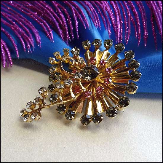 1950s Art Deco Brooch Paris Fan Fare Austrian Blue Rhinestones