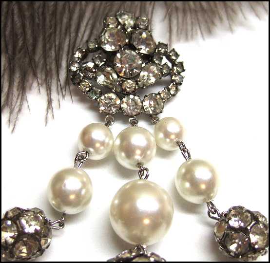 1950s Vintage Hattie Carnegie Chandelier Pearl Brooch w Crystal Orbs