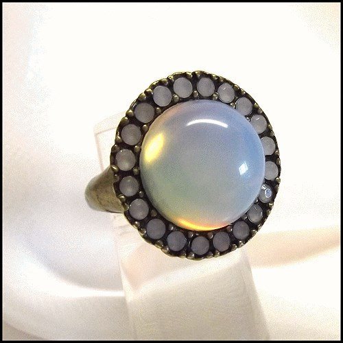 Authentic 1950s Vintage Opal Glass Moonstone Ring