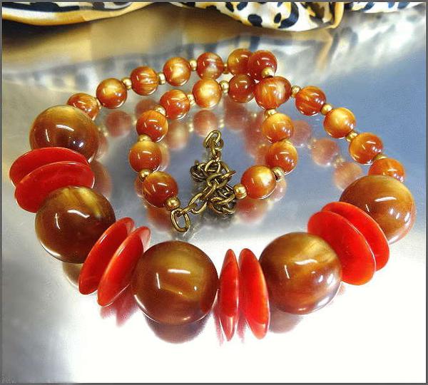 1970s Signed Greece Gold Lucite Retro Vintage Necklace