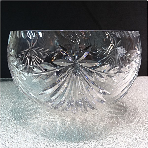 1980s BIG Magnificent Carved Fans Vintage Polish Crystal Bowl 4.5 Pounds 