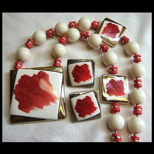 1980s Retro Vintage Necklace w Earrings Red White Gold Porcelain 