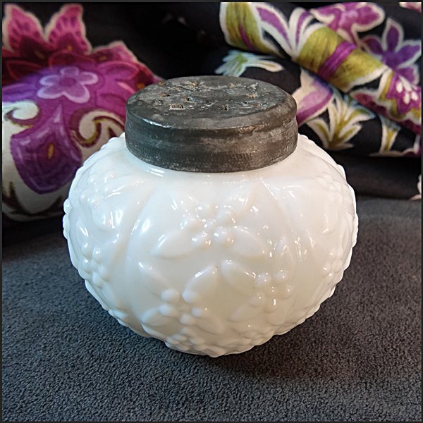 Antique Sugar Shaker Muffineer Challinor Opalescent Glass Flowers