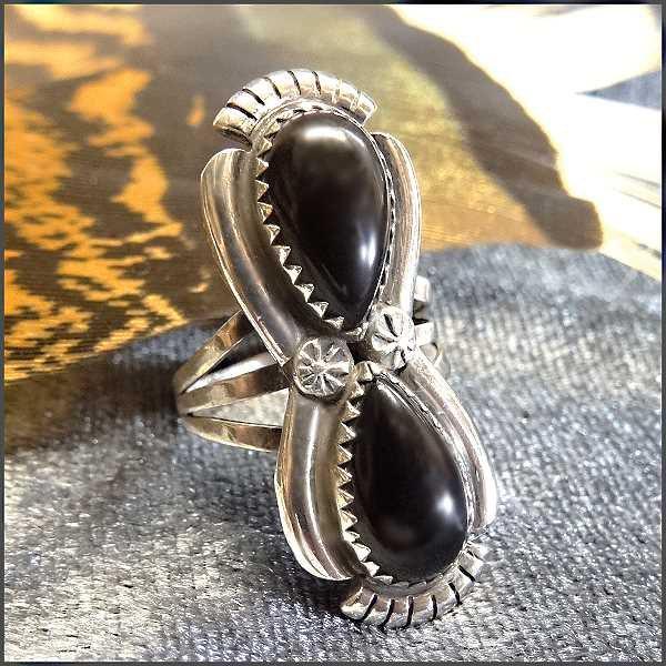 1970s Vintage Native American Ring Sterling Silver w Onyx Sz 7