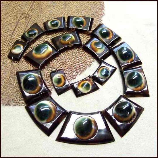 1930s Rare Art Deco Necklace Carved Tortoise Shell w Cats Eyes 