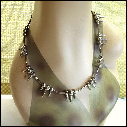 1970s Vintage Necklace Silver Spikes Chrome Retro Choker 