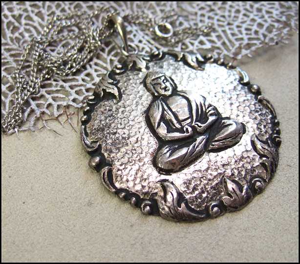 1940s Signed Delux 800 Silver Buddha Pendant Vintage Necklace
