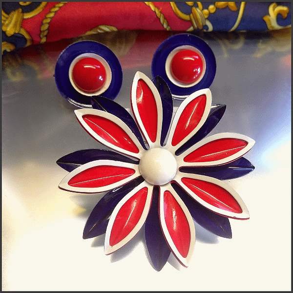 1960s Authentic Patriotic American Cooper Enamel Flower Brooch w Earrings