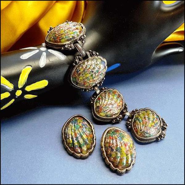 1950s SELRO Tutti Frutti Confetti Lucite Vintage Bracelet w Earrings Set