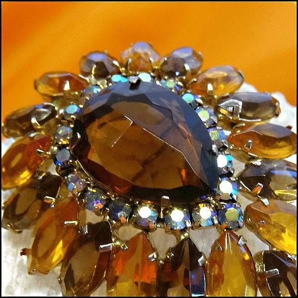 1950s Delizza Elster or Regency Big Topaz Citrine Vintage Glass Brooch