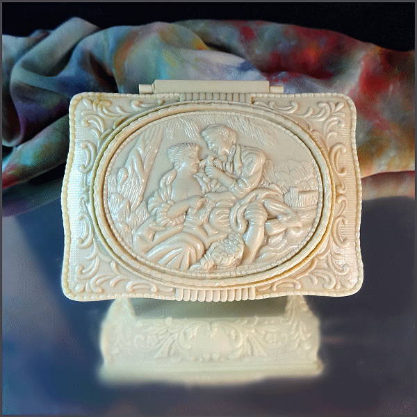 1960s Cream Vintage Jewelry Box Romantic Cameo Scene