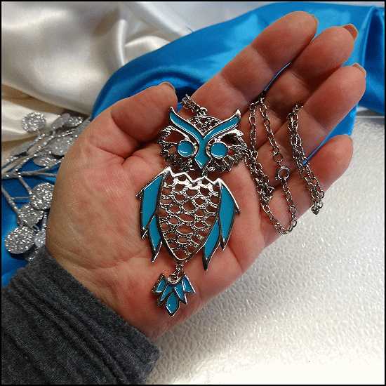 1960s Authentic Vintage Owl Necklace BIG Silver Turquoise Bird 