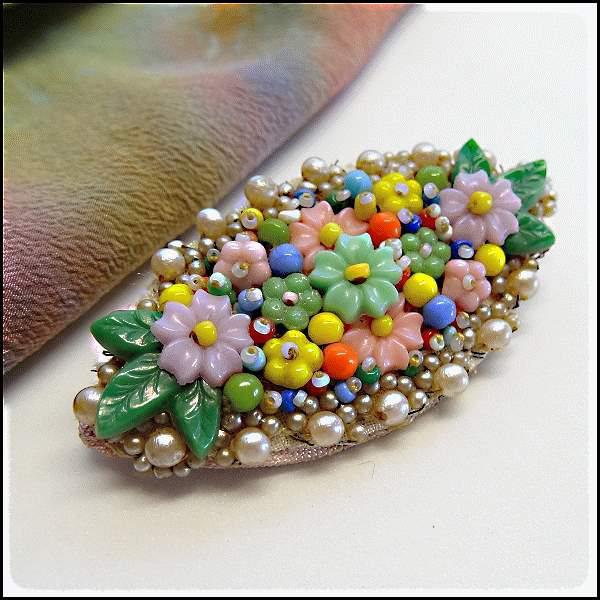 1930s Czechoslovakian Antique Glass Flower Pin