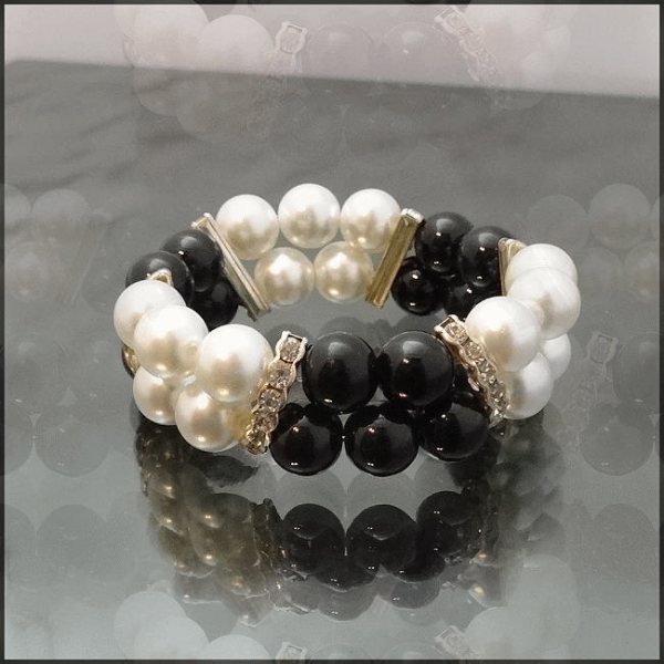 Pearl Bracelet Black n White w Rhinestone Bands