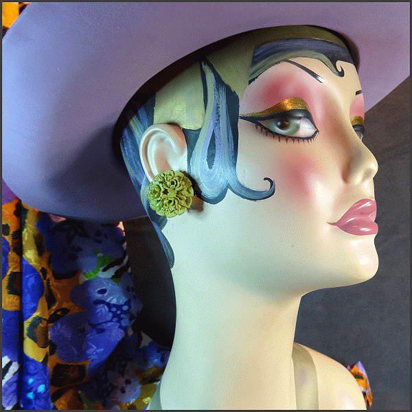 1950s Apple Green Celluloid Flower Vintage Clip Earrings