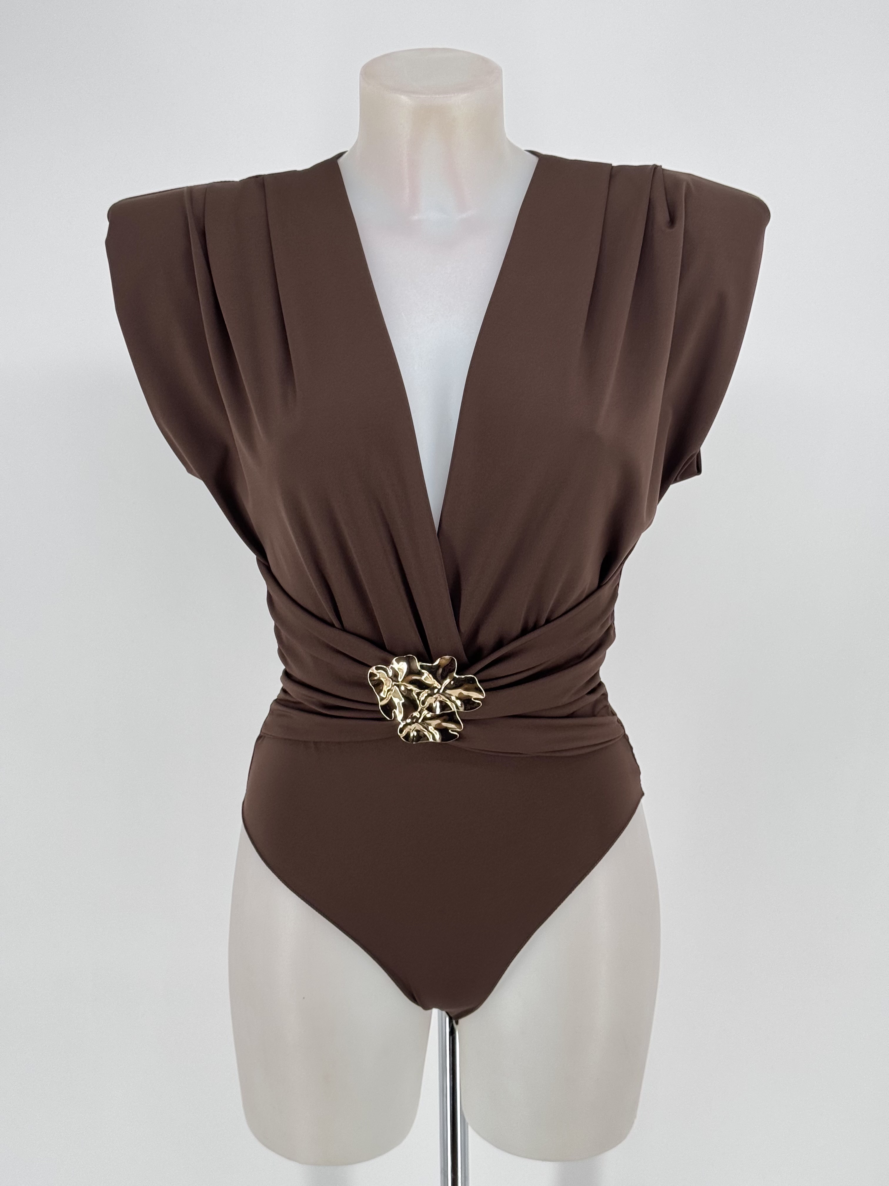 BODY ELÁSTICO CON DETALLE EN CINTURA 