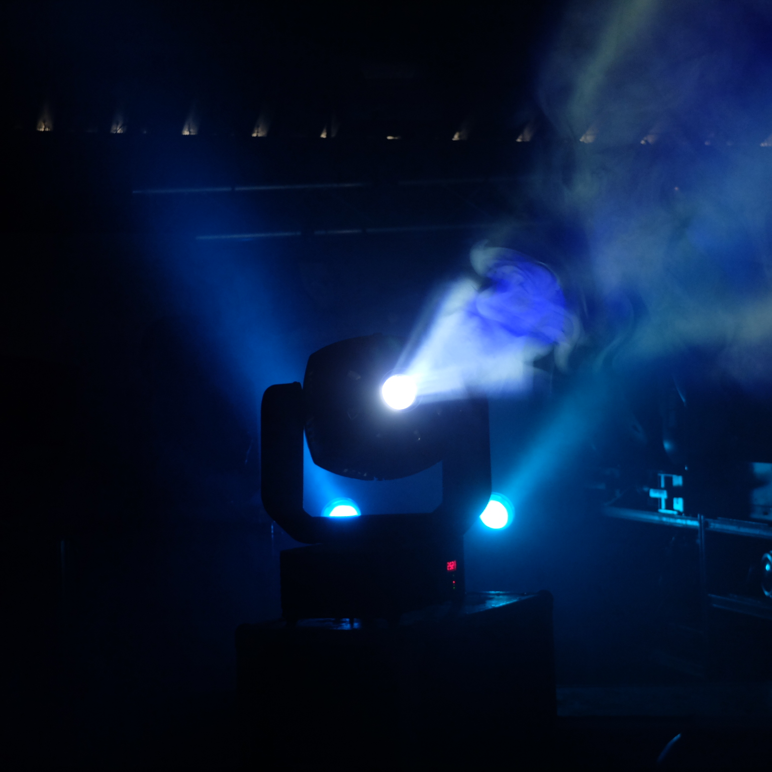 High End Studio Spot 575 CMY Zoom 