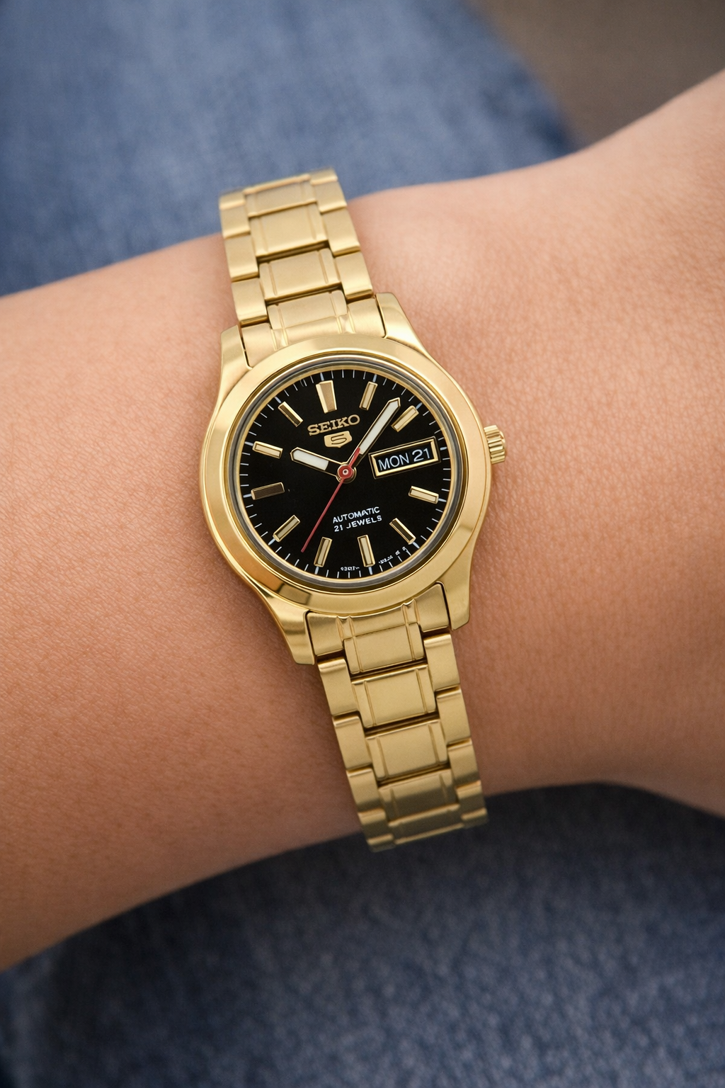 Seiko 5 Classic SYMD96K1 Women’s Automatic Watch – Gold Tone Stainless Steel Black Dial