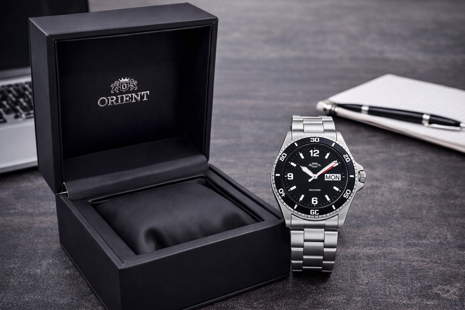 Orient Mako II FAA02001B9 / TAA02001B9 Men’s Automatic Diver Watch – Black Dial Stainless Steel 200M