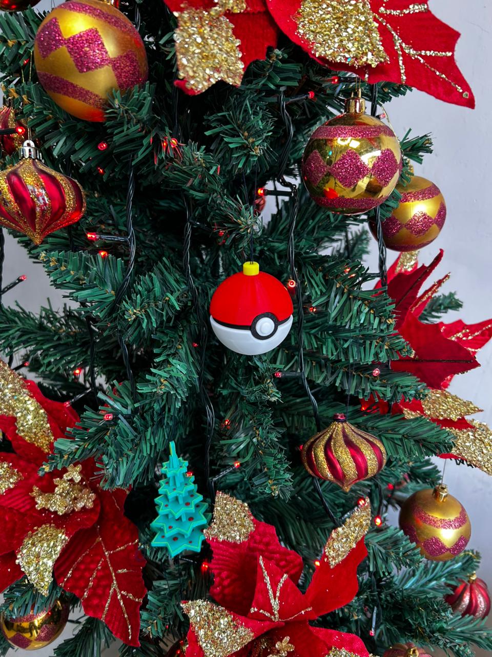 Adorno navideño PokeBall