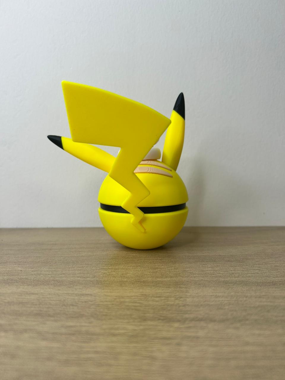 Pokebola Coleccionable - Pikachu Navideño