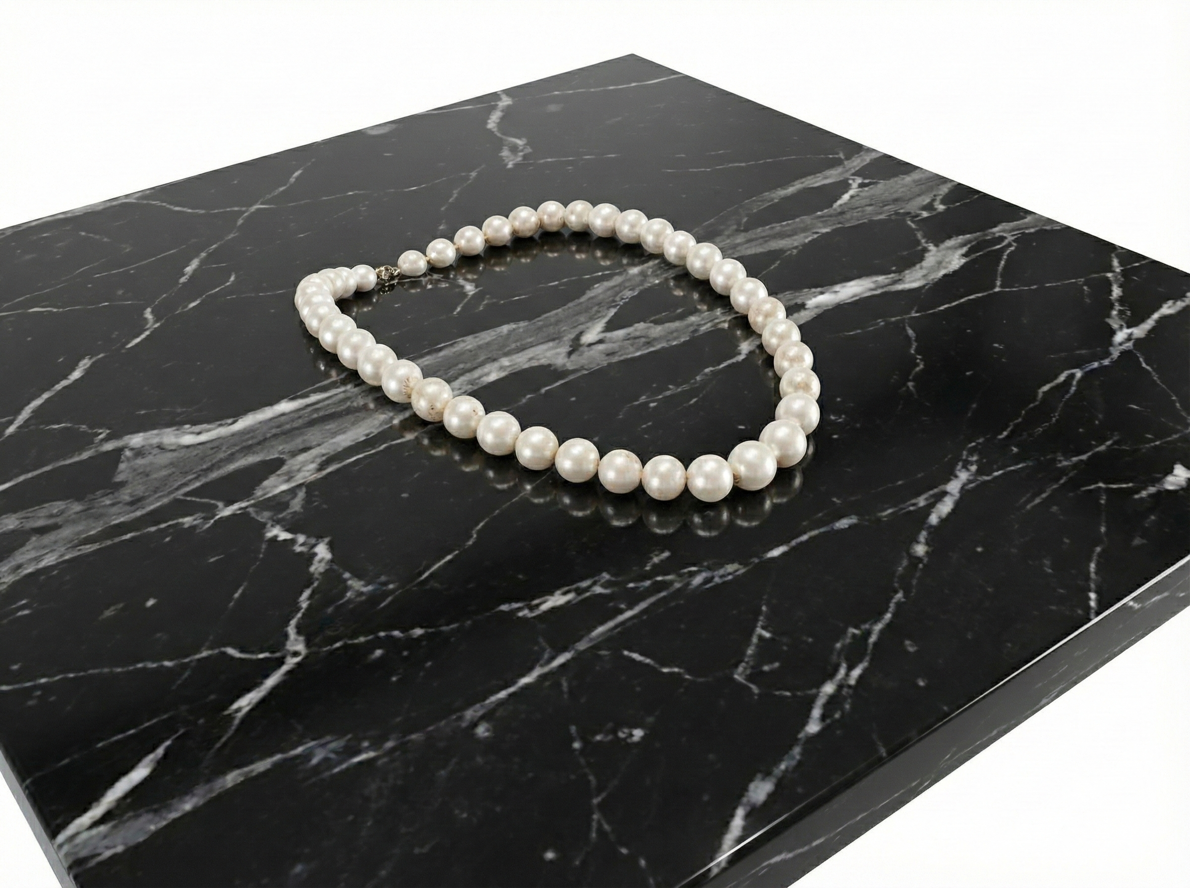 ​⚪ Collar "Lady Di" - Hebra Única de Perlas Clásicas