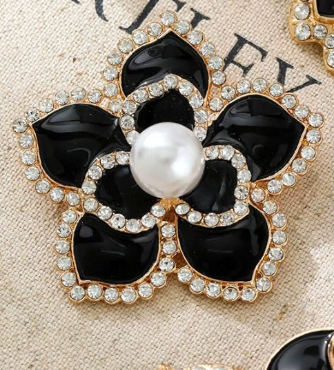 Elegant Black Petal Brooch