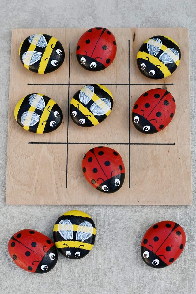 Tapytų akmenėlių stalo žaidimas "Bitutės ir boružėlės"