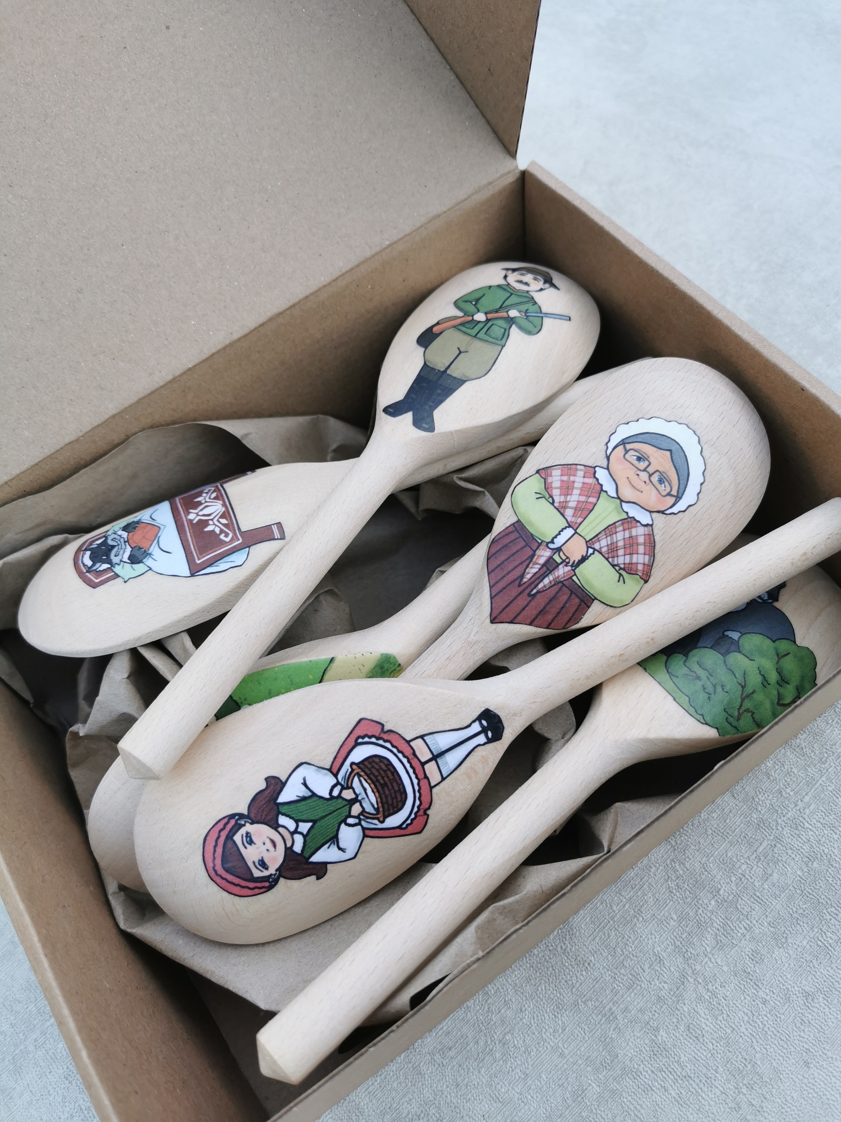 Šaukštų pasaka "Raudonkepuraitė"