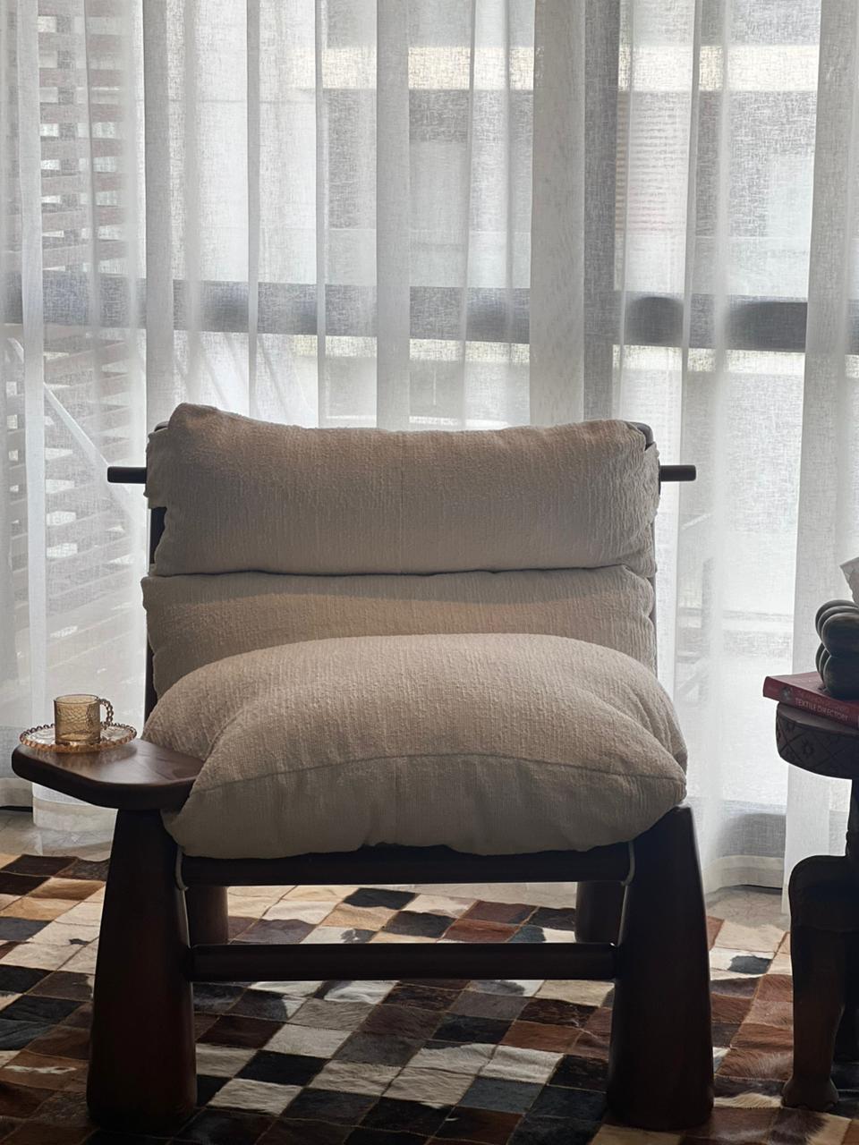 Bell Lounge - W/ Cup Support