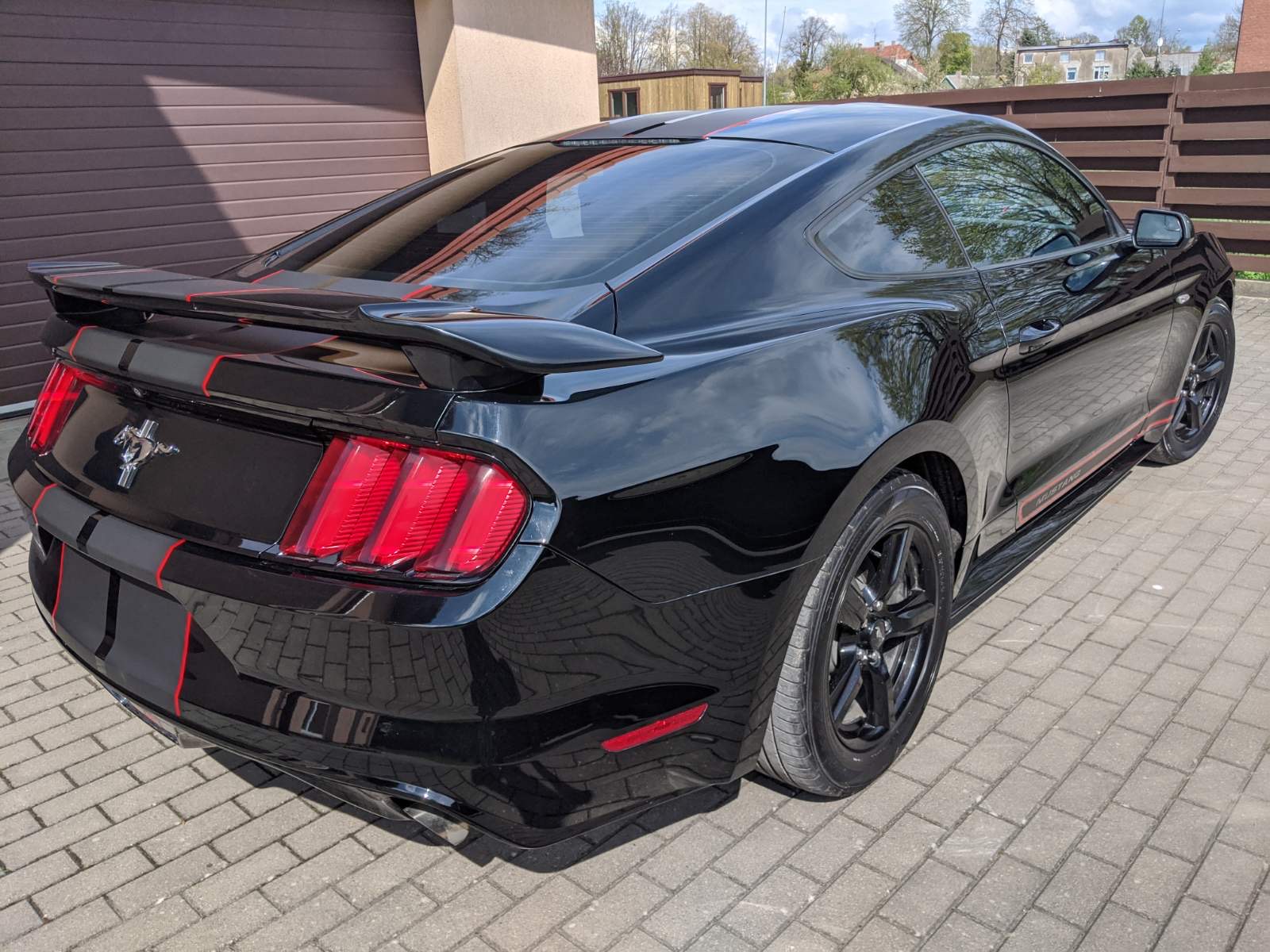 Galinio dangčio spoileris FORD MUSTANG (2015-2017)