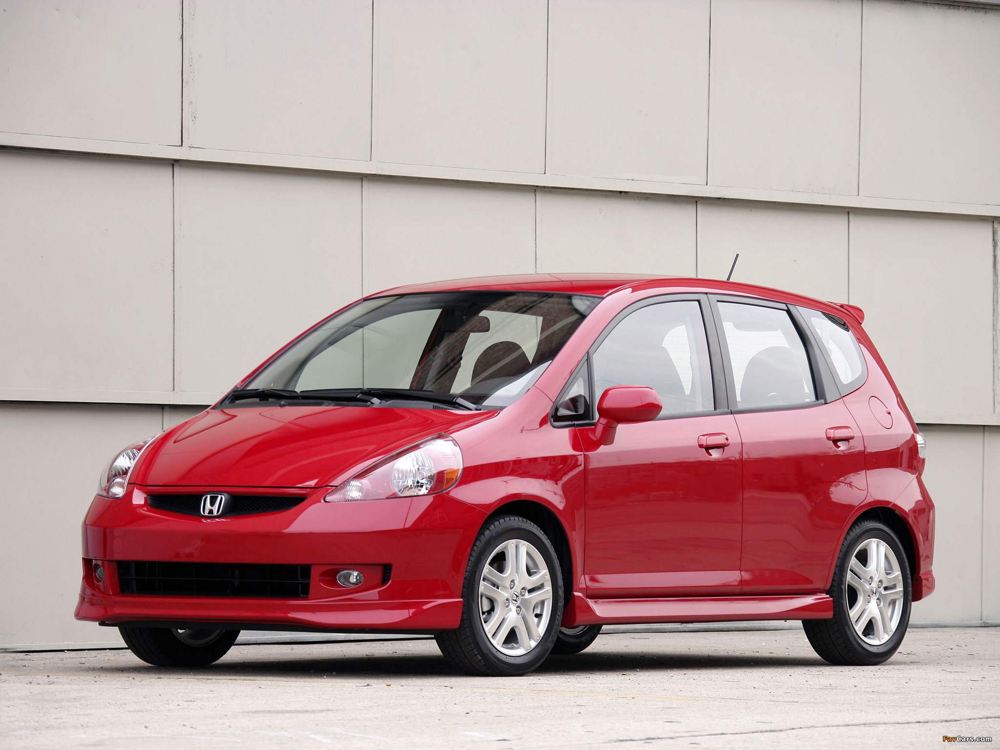 Priekinio bamperio "lūpa" HONDA FIT (2001-2008)