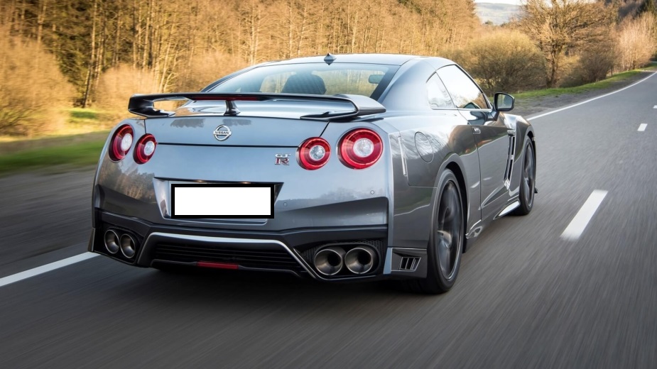 Galinio bamperio išmetimo angų rėmeliai (2vnt.) NISSAN GTR R-3 (2009-2016)